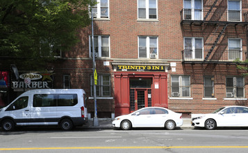2015 Southern Blvd in Bronx, NY - Foto de edificio - Building Photo