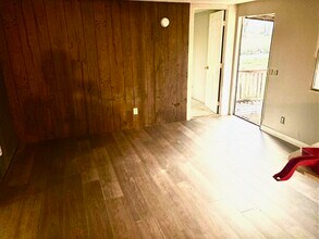 90 Palm Rd in Mammoth Cave, KY - Foto de edificio - Building Photo