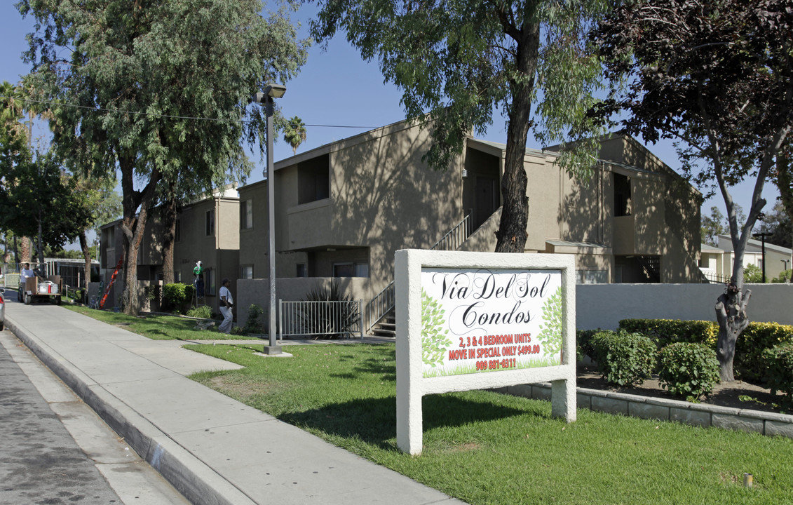 Via Del Sol Apartments in San Bernardino, CA - Building Photo