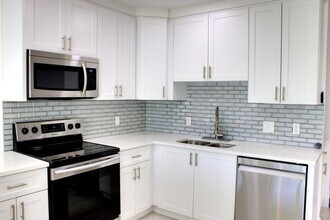 517 NW 52nd St in Boca Raton, FL - Building Photo - Building Photo