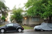 932 Dornajo Way in Sacramento, CA - Foto de edificio - Building Photo