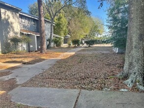 702 Hargest St in Prairie View, TX - Building Photo - Building Photo