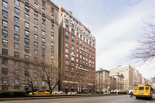 970 Park Ave in New York, NY - Building Photo