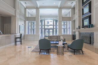 The Kinsley at Perimeter Center in Atlanta, GA - Foto de edificio - Lobby