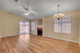 59 Prairie Dog Dr in Henderson, NV - Building Photo - Building Photo