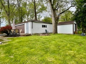 36936 N Helen Dr in Lake Villa, IL - Building Photo - Building Photo