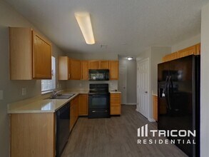 5203 Holbert Cir in Charlotte, NC - Building Photo - Building Photo