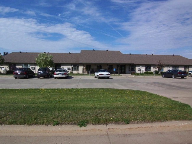 Lakeview & Diamond in Arlington, SD - Building Photo - Building Photo