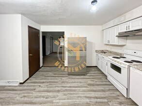 725 N Division St in Appleton, WI - Building Photo - Building Photo