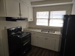 2020 Regent St in Macon, GA - Building Photo - Building Photo