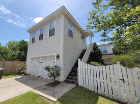 3797 Piney Grove Dr in Tallahassee, FL - Building Photo