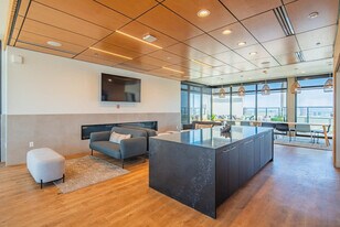 700 N 4th St in Phoenix, AZ - Building Photo