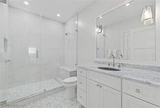 360 Carlton Pl in Naples, FL - Building Photo - Building Photo