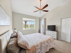 6295 Wilshire Pines Cir in Naples, FL - Building Photo - Building Photo