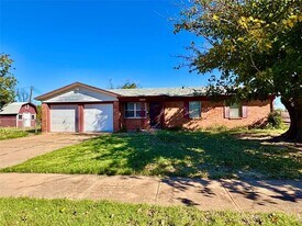 4101 Lenore Dr in Wichita Falls, TX - Building Photo