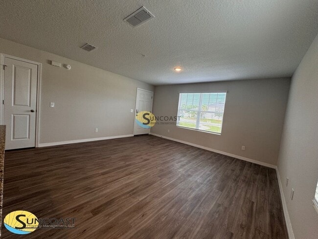 617 Century 21 Dr in Jacksonville, FL - Building Photo - Building Photo