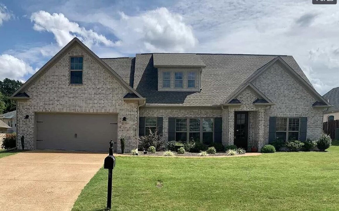 32 Nathan Dr in Jackson, TN - Building Photo