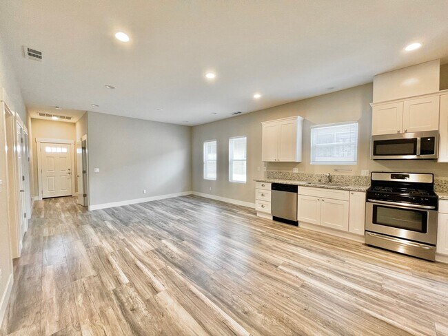 1220 T St in Sacramento, CA - Building Photo - Building Photo