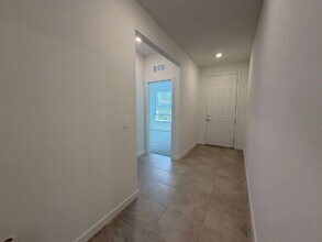 3973 Big Sky Dr in Spring Hill, FL - Building Photo - Building Photo