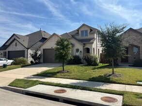 934 Ford Dr in Heartland, TX - Building Photo - Building Photo