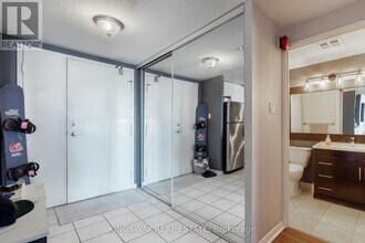 6720 Glen Erin Dr in Mississauga, ON - Building Photo - Building Photo