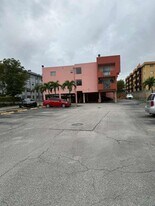 505 NW 72nd Ave in Miami, FL - Building Photo