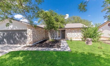 11359 Spg Crst Dr in San Antonio, TX - Building Photo - Building Photo