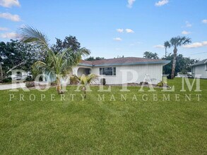 206 SE 46th Ter in Cape Coral, FL - Building Photo - Building Photo