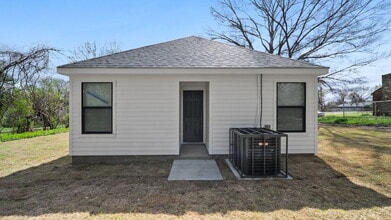 34 E Geeter Rd in Memphis, TN - Building Photo - Building Photo