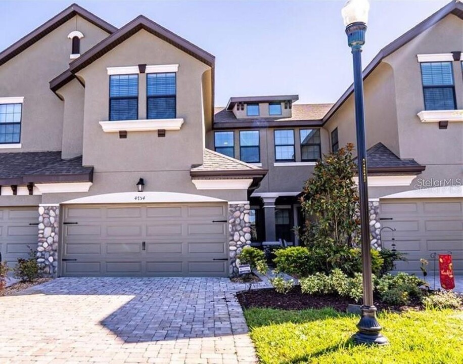 4754 Wandering Wy in Zephyrhills, FL - Building Photo