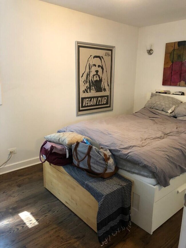 1348 N Cleaver St in Chicago, IL - Building Photo - Building Photo