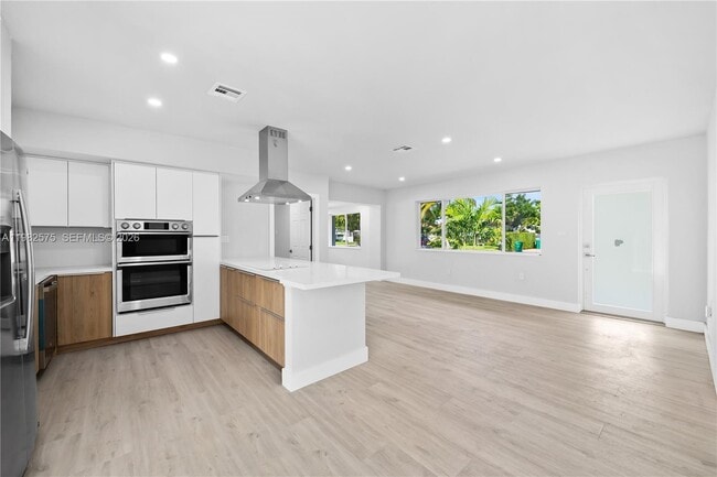 8560 SW 126th Terrace in Miami, FL - Building Photo - Building Photo