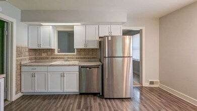 1408 N Lorraine Ave in Muncie, IN - Building Photo - Building Photo