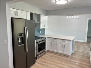 305 Yellow Elder in Punta Gorda, FL - Building Photo - Building Photo