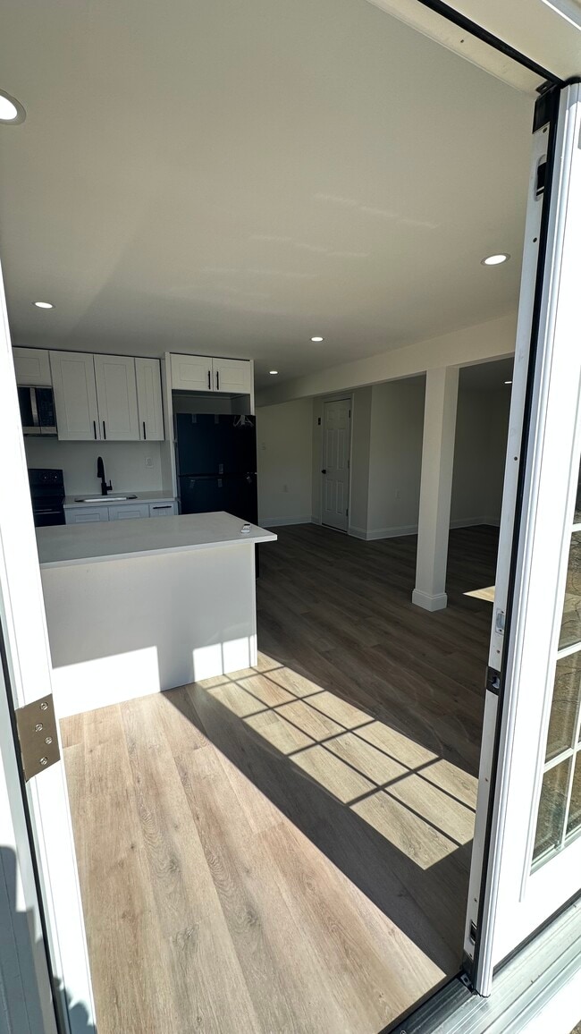 37 Martha St in Freeport, NY - Building Photo - Building Photo