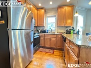 9 Montfern Ave, Unit 1 in Boston, MA - Foto de edificio - Building Photo