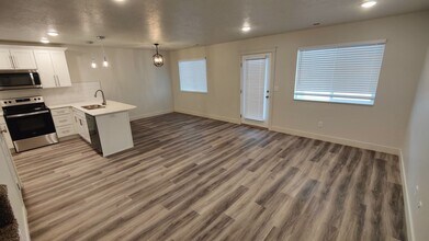 3934 S 3375 W in West Haven, UT - Building Photo - Building Photo
