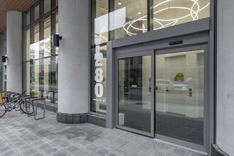 280 Dundas St W in Toronto, ON - Building Photo - Building Photo