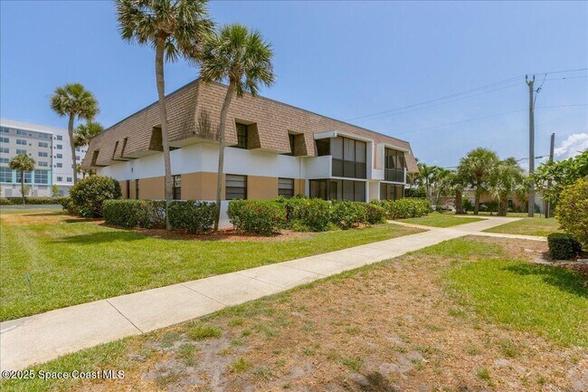 2700 N Hwy A1A in Indialantic, FL - Building Photo - Building Photo