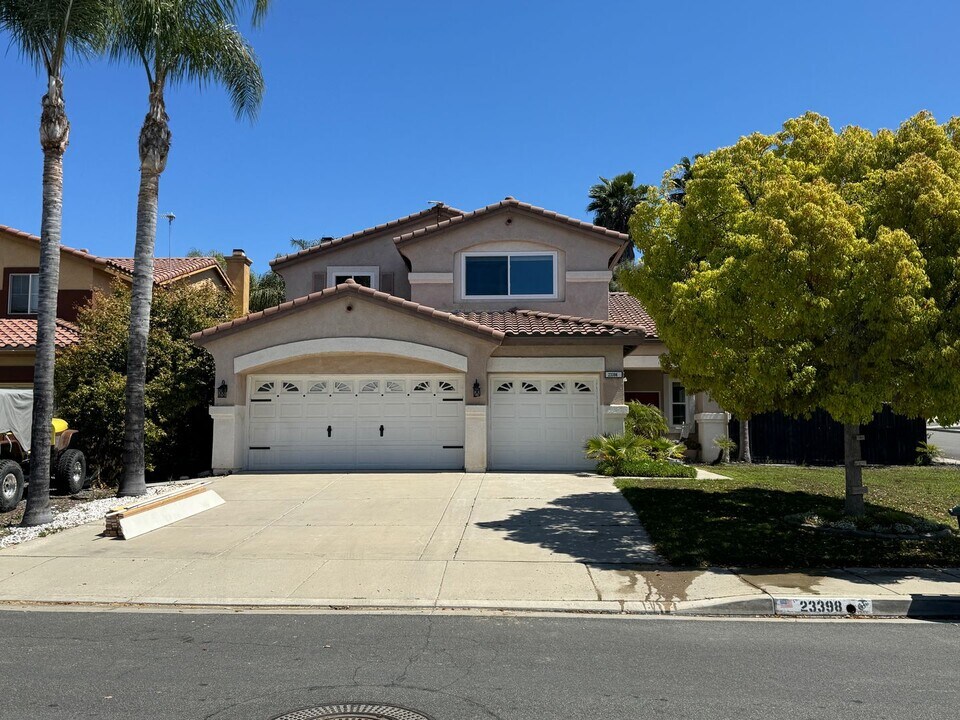 23398 Mt Ashland Ct in Murrieta, CA - Building Photo