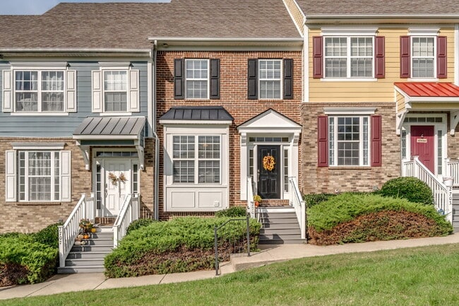 property at 2705 Dracut Ln
