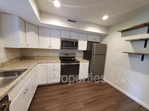 66 Plaza Ave in Rensselaer, NY - Building Photo - Building Photo