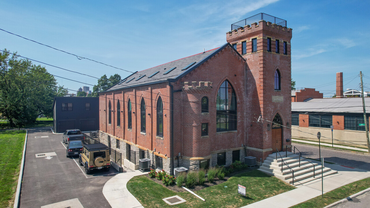 285 E. 4th Ave in Columbus, OH - Foto de edificio