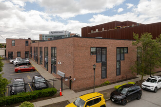 Ellicott Lofts in Buffalo, NY - Building Photo - Primary Photo