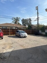 6614 Camellia Ave in Los Angeles, CA - Building Photo - Building Photo