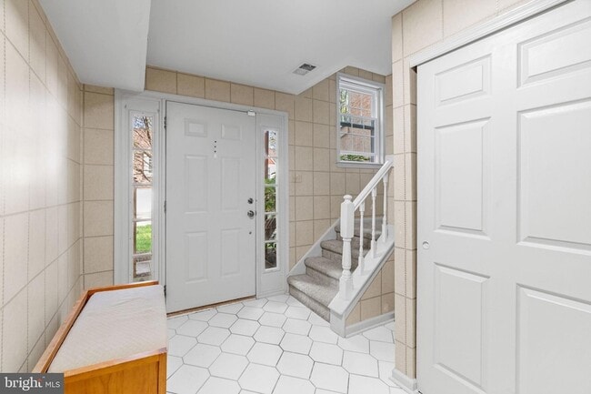 37 White Pine Ct in Lafayette Hill, PA - Building Photo - Building Photo