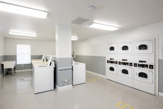 Raintree Apartments in Clermont, FL - Building Photo - Interior Photo