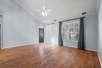 633 Fairway in Kyle, TX - Building Photo - Building Photo