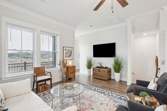 1610 Florentia St in Mount Pleasant, SC - Building Photo - Building Photo