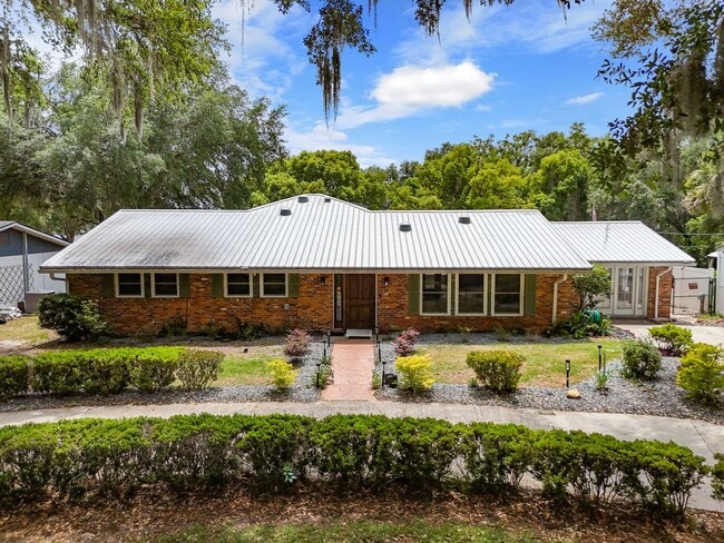 property at 49 Nelsons Point